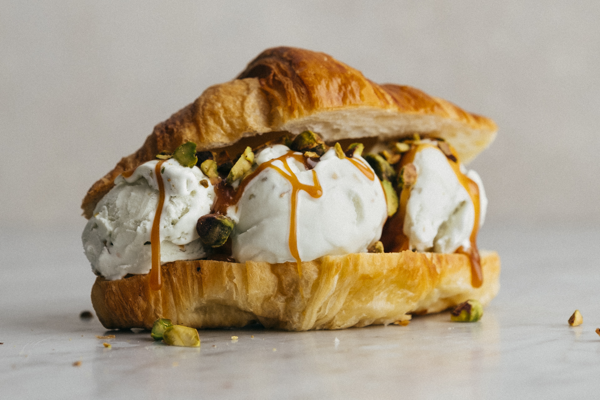 Sia Glass Vår Finaste Pistage liggande.jpg